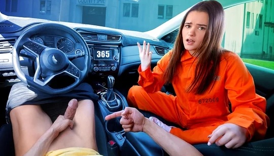 Dọa Nạt Em Gái Trộm Quần Lót để Chịch Cho Bõ Ghét