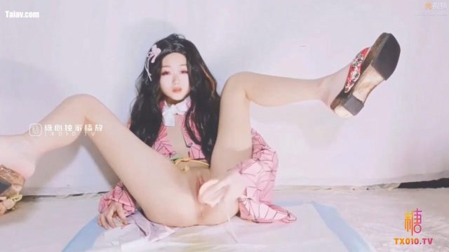 Em Bé Thơm Tho Trả ơn Bằng Miệng Ngọt Ngào Và Thân Hình Nóng Bỏng